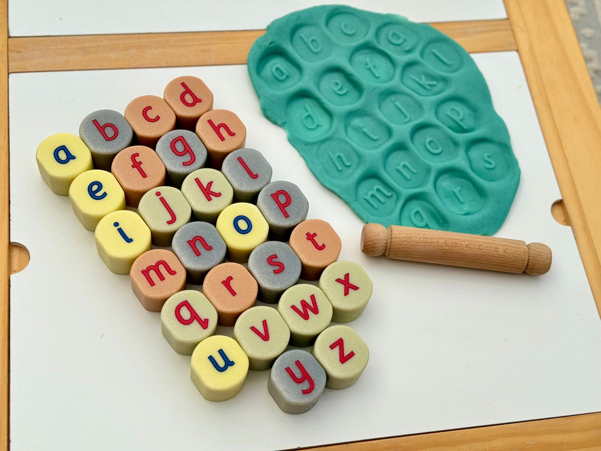 Yellow Door - Yellow Door - Lowercase Alphabet Stamping Stones - Playlaan