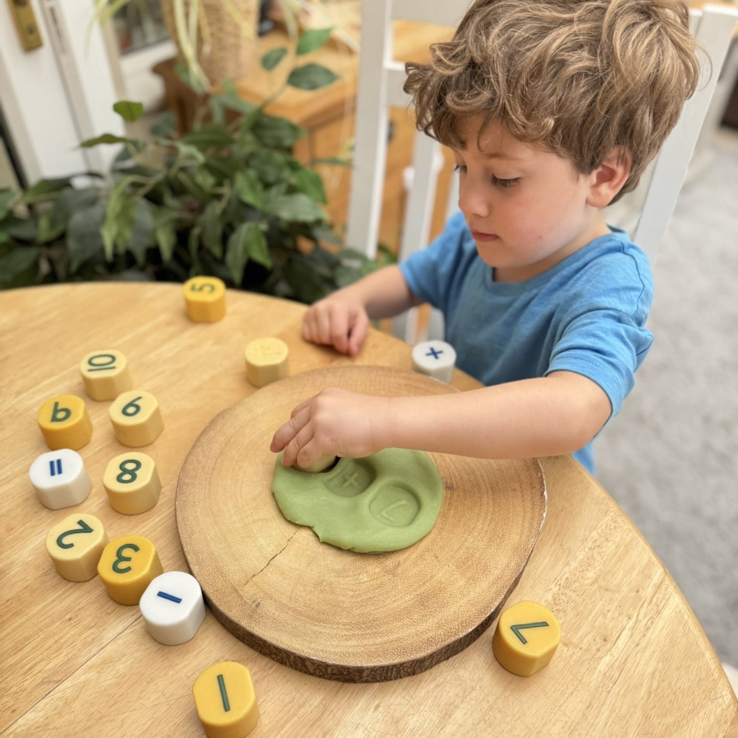 Yellow Door - Yellow Door - Number Stamping Stones - Playlaan