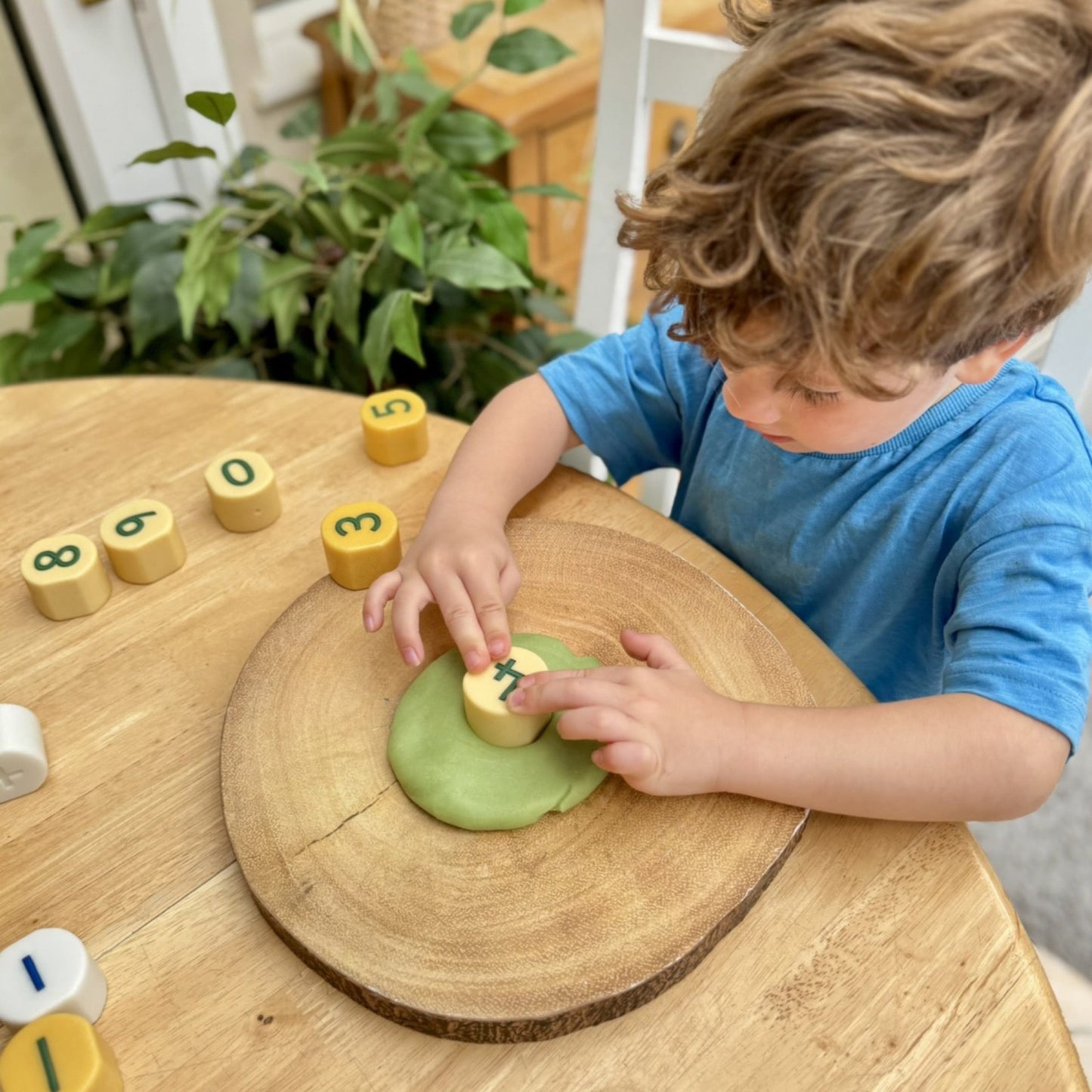 Yellow Door - Yellow Door - Number Stamping Stones - Playlaan