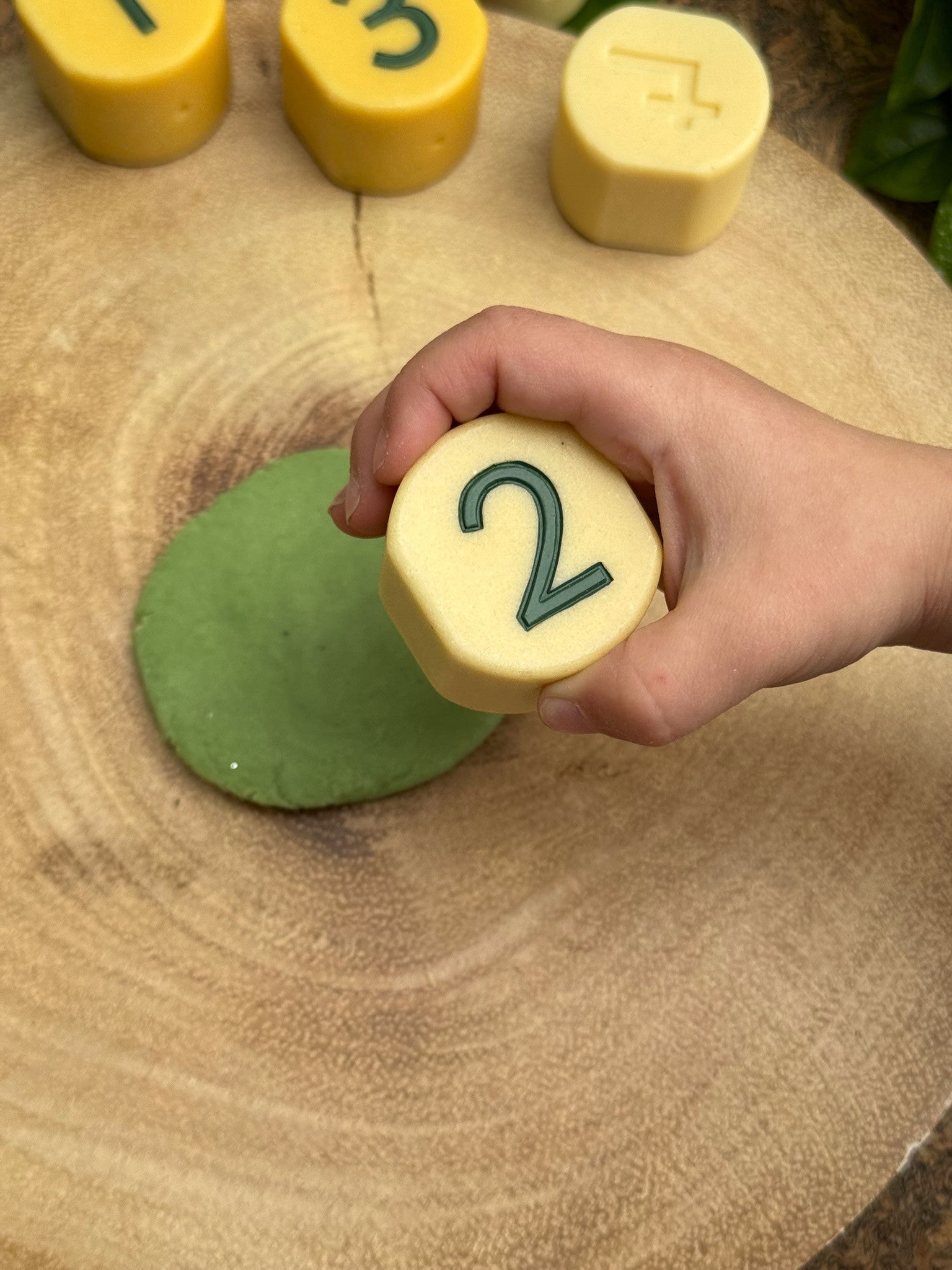 Yellow Door - Yellow Door - Number Stamping Stones - Playlaan