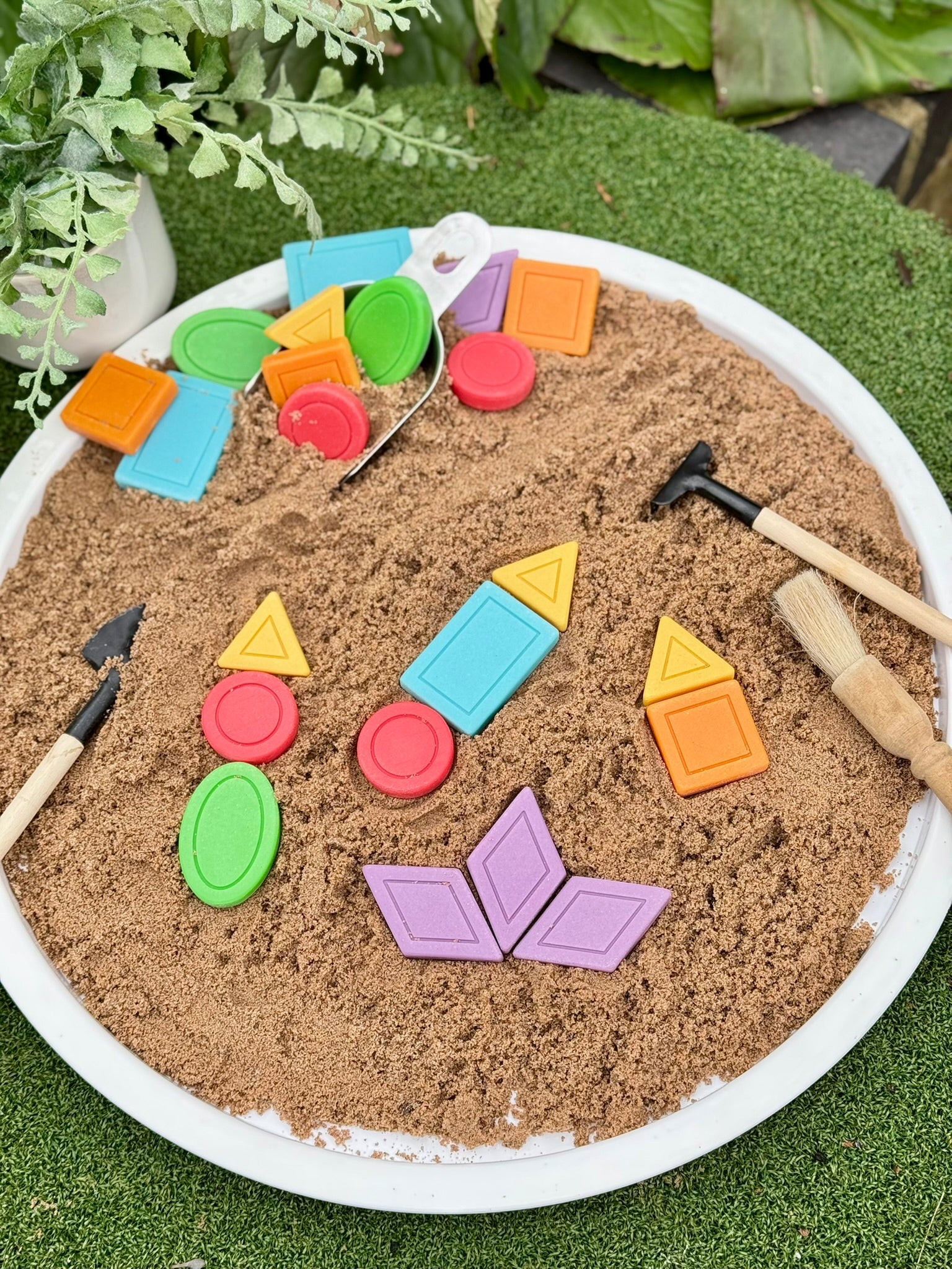 Yellow Door - Yellow Door - Shape and Colour Stones - Playlaan