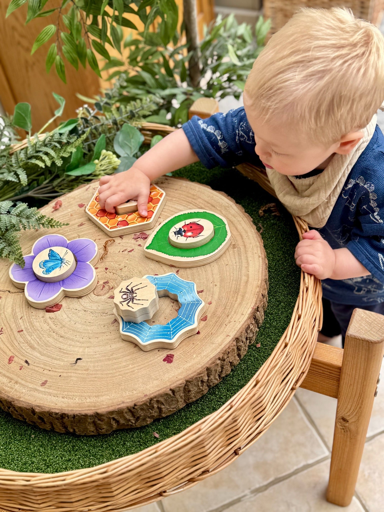 Yellow Door - Yellow Door - Voel - en zoekspel - Tuin insecten - Playlaan