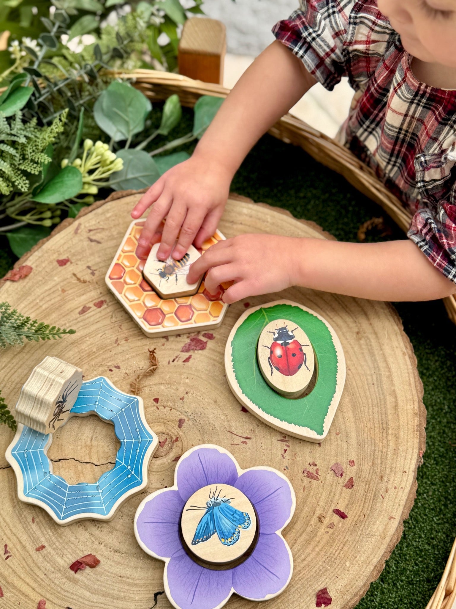 Yellow Door - Yellow Door - Voel - en zoekspel - Tuin insecten - Playlaan
