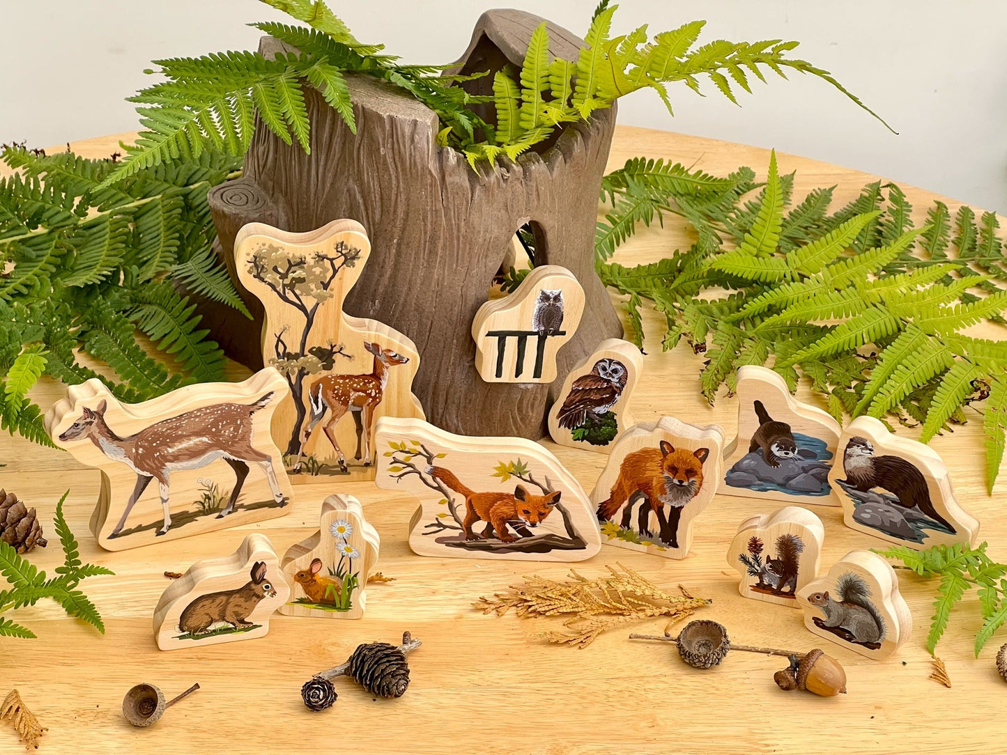 Yellow Door - Yellow Door - Woodland Animal Families Wooden Characters - Playlaan