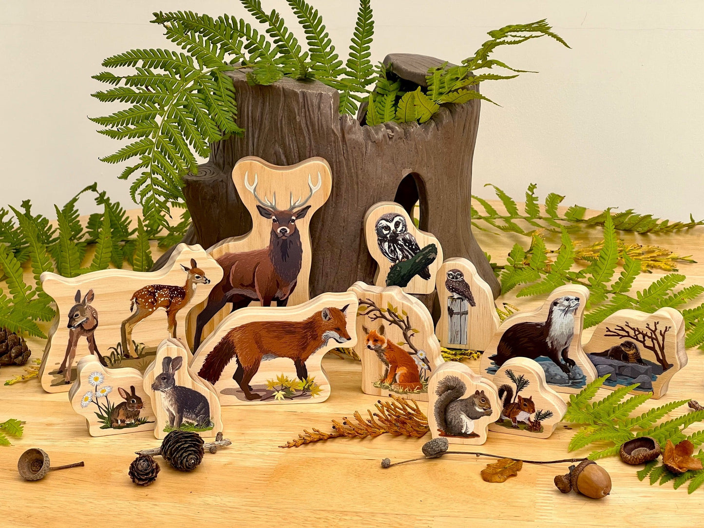 Yellow Door - Yellow Door - Woodland Animal Families Wooden Characters - Playlaan