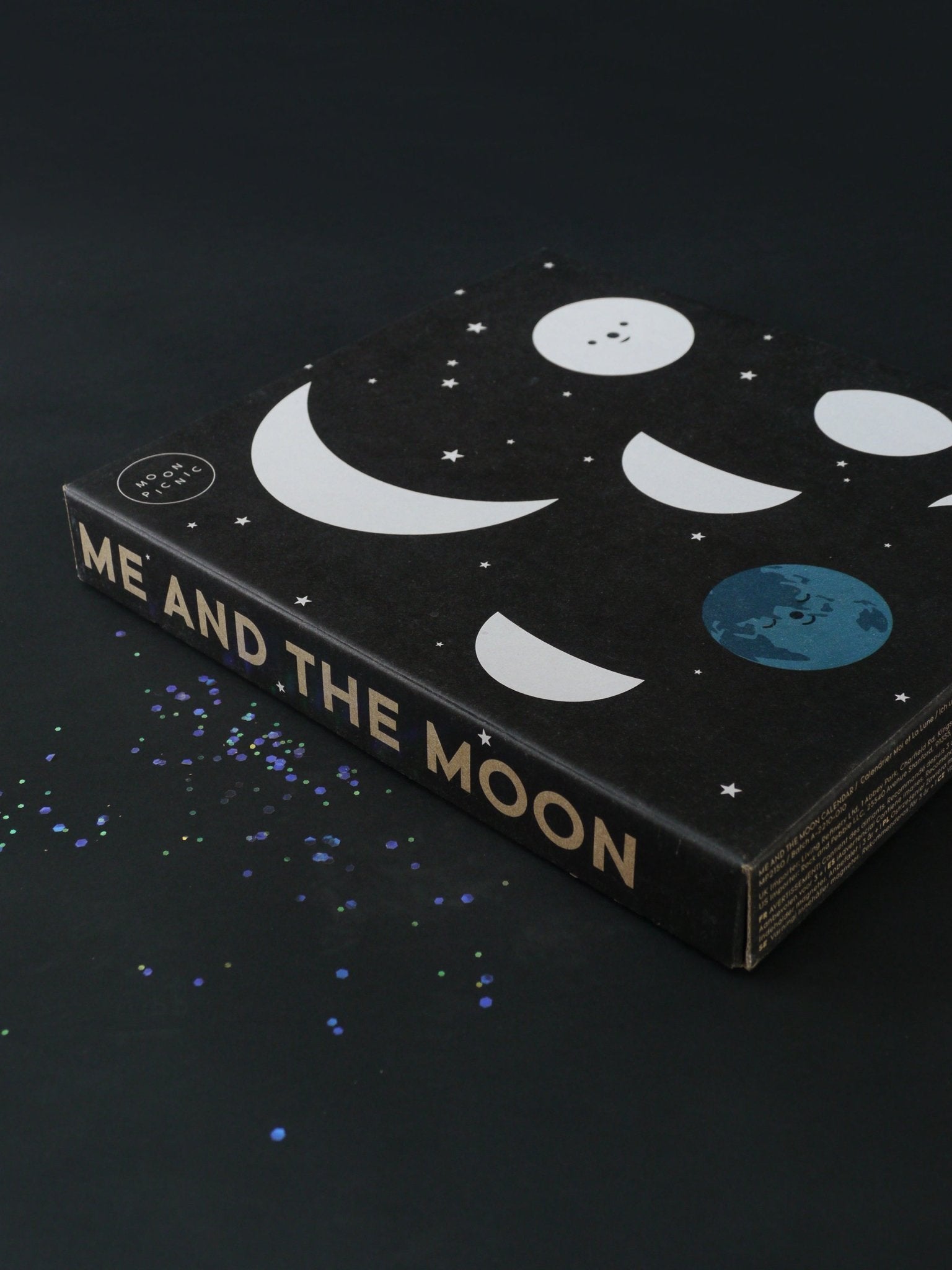 Moon Picnic - Me & The Moon - Moon Phase Calendar - Playlaan