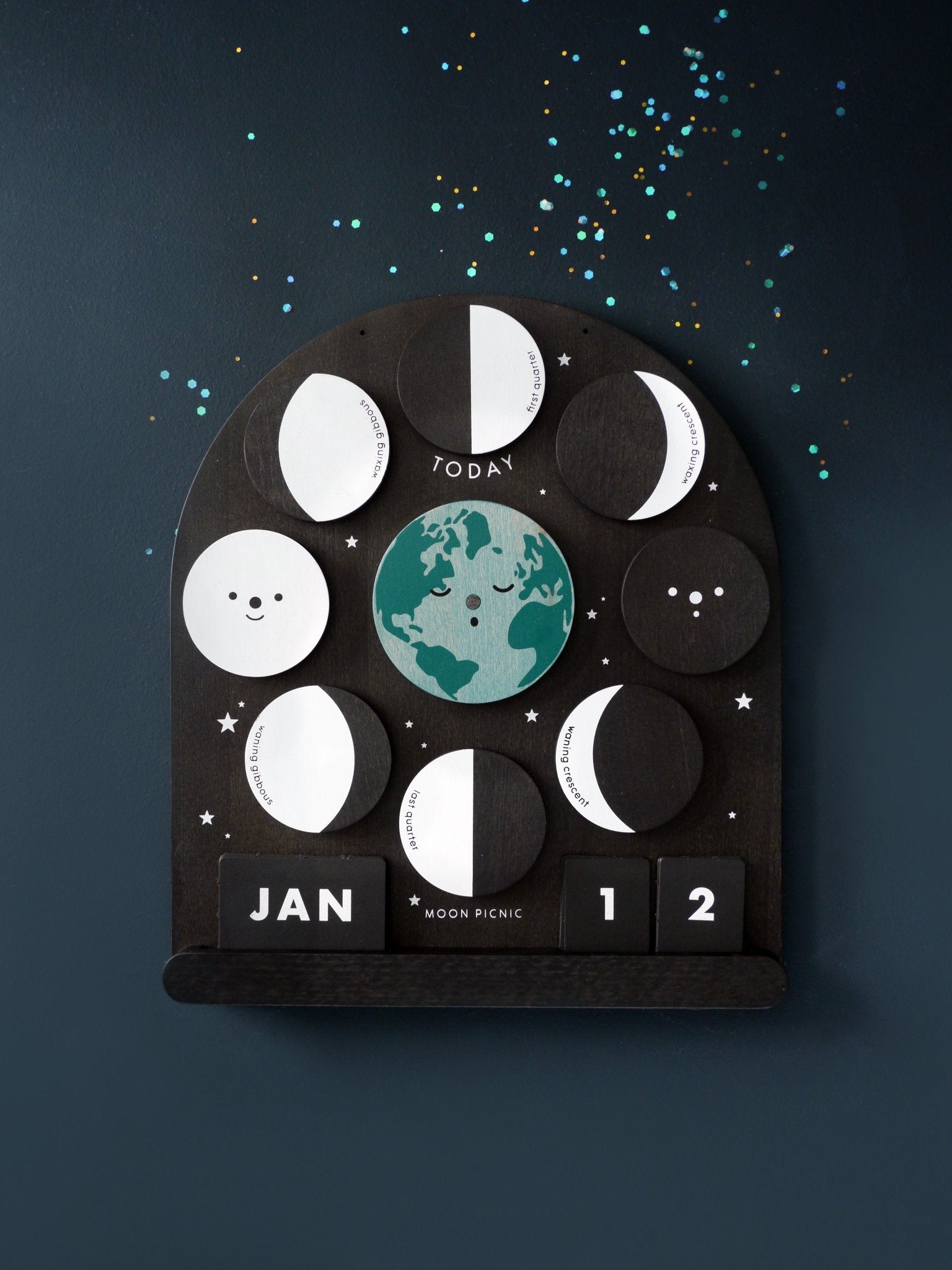 Moon Picnic - Me & The Moon - Moon Phase Calendar - Playlaan