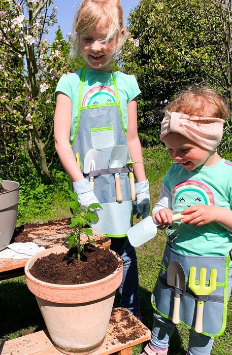 Small Foot - Gardening Apron with Garden Tools - Playlaan