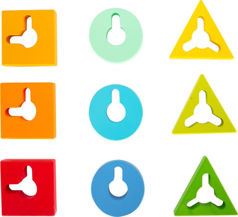 Small Foot - Shapes and Colours Motor Skills Shape-Fitting Game - Playlaan