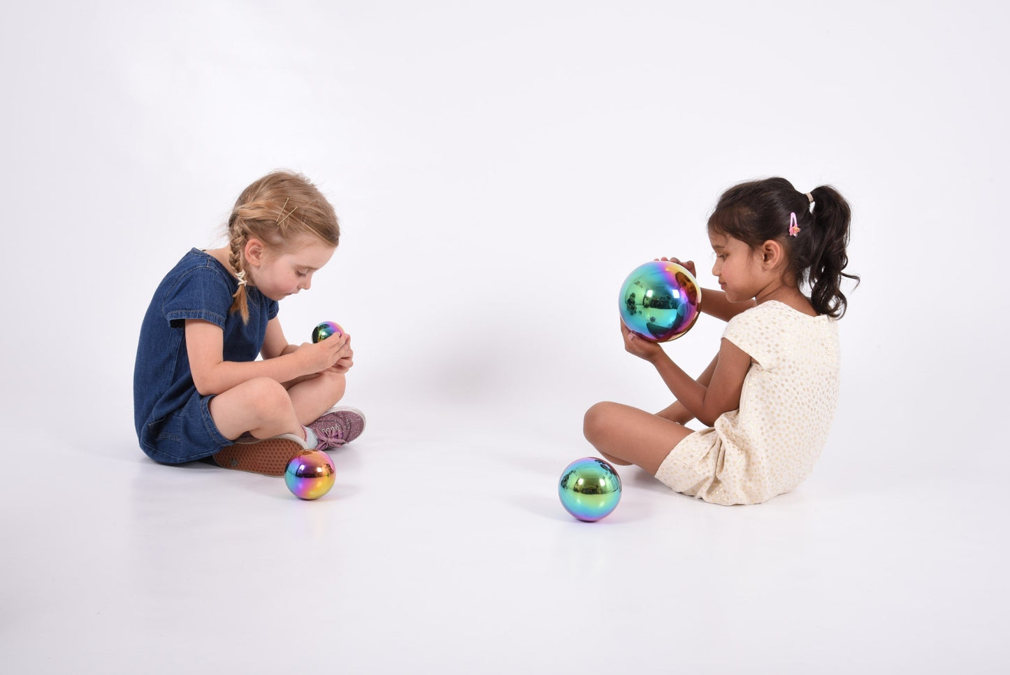 Tickit - Sensory Reflective Colour Burst Balls - Playlaan