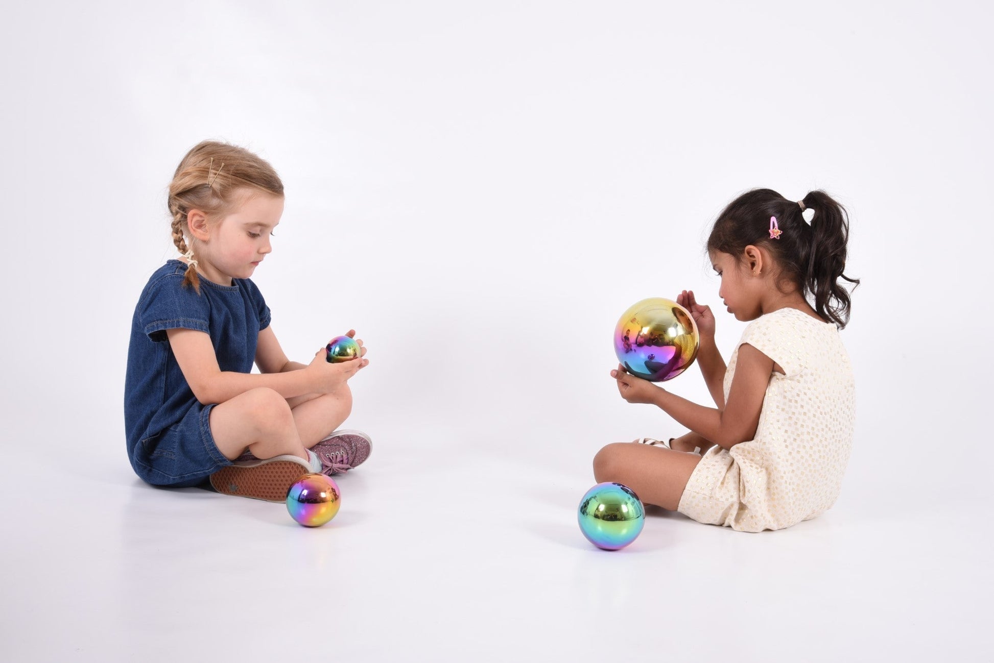 Tickit - Sensory Reflective Colour Burst Balls - Playlaan