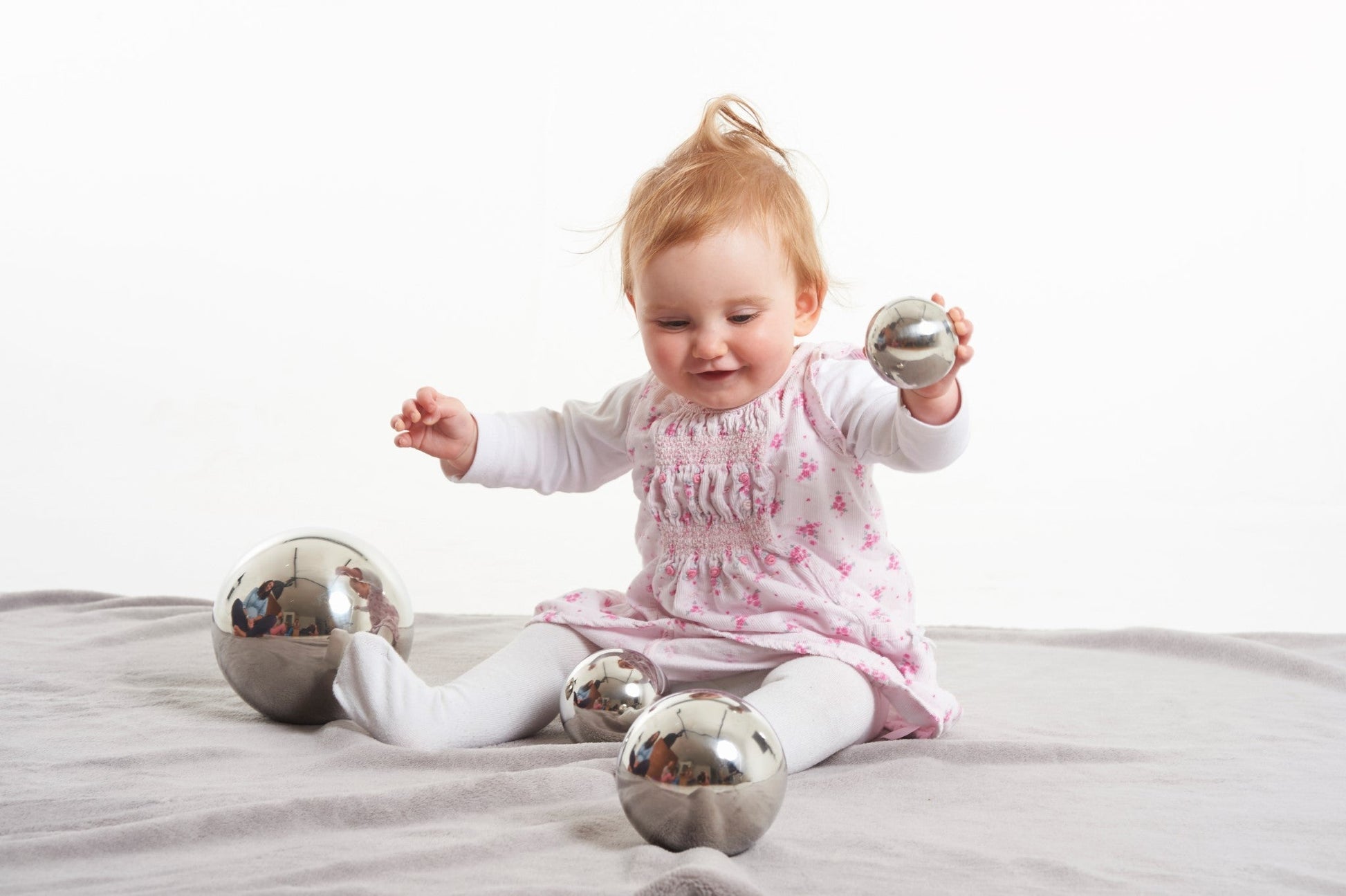 Tickit - Sensory Reflective Silver Balls - Playlaan