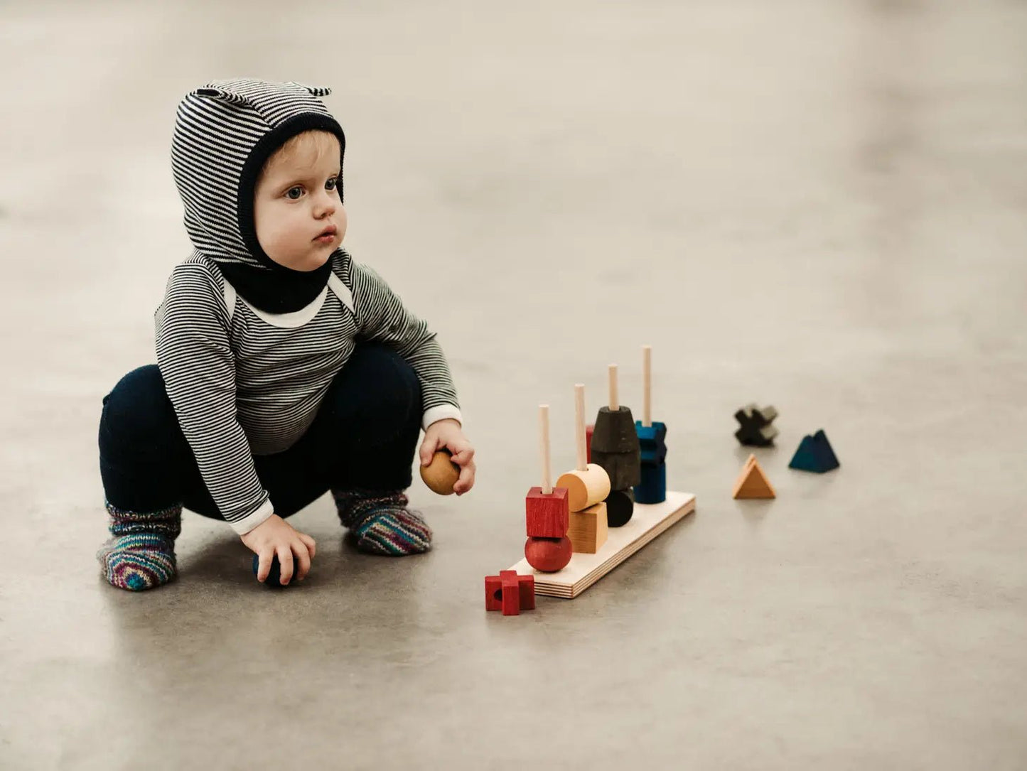 Wooden Story - Montessori stapeltorens XL - regenboog - Playlaan
